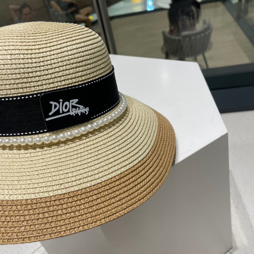 Christian Dior Caps